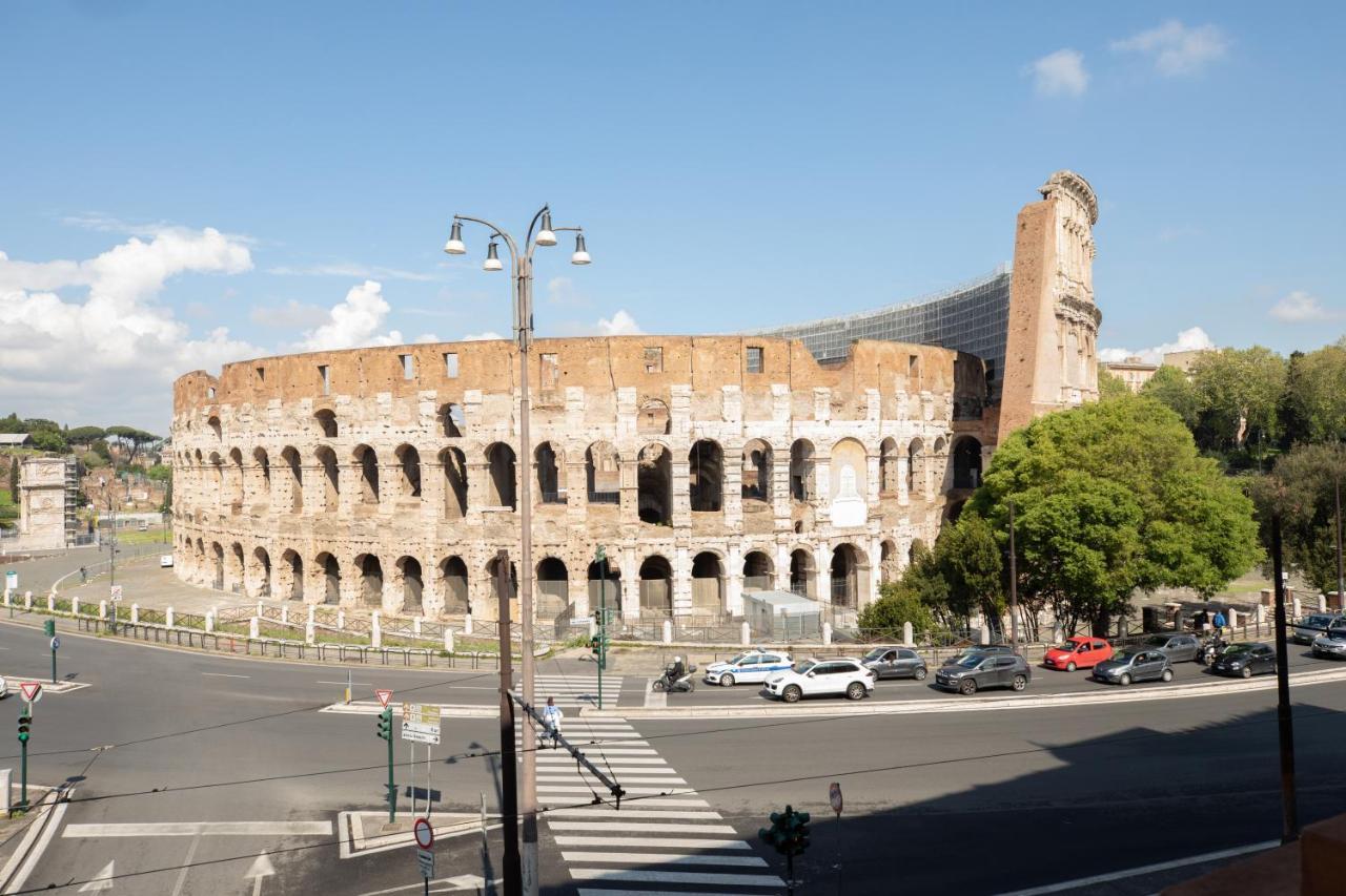 Iflat Unforgettable In Front Of Colosseum روما المظهر الخارجي الصورة